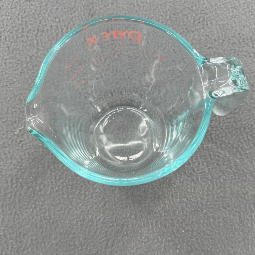 Pyrex Measuring Cup Vtg 2 Cup 16oz Clear Glass Red Markings 500ml Kitchenwear